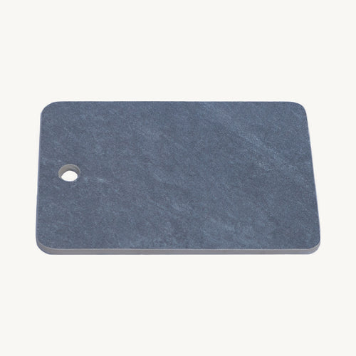 Tabla de picar FORNAX de porcelanato gris oscuro, 30 × 40 cm, pieza completa a escala real